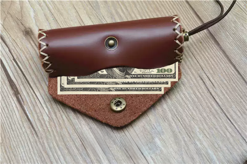 Handcrafted Genuine Leather Coin Purse - Vintage Zakka Style Round Wallet