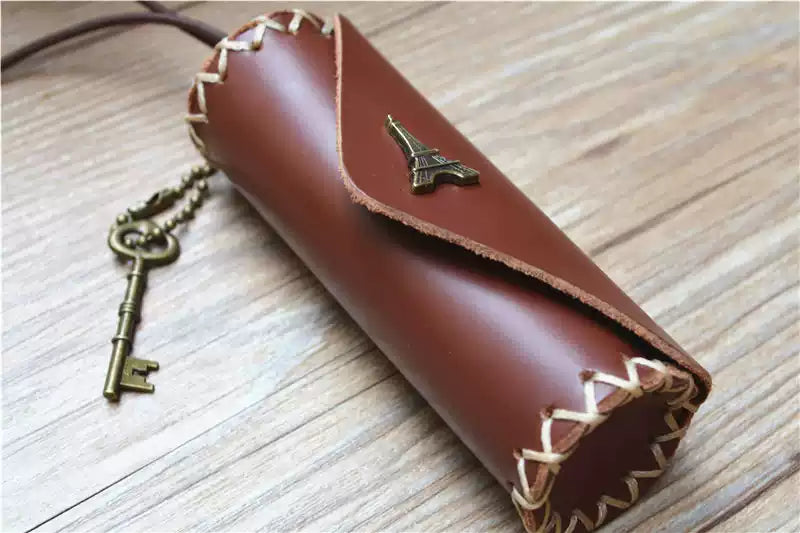 Handcrafted Genuine Leather Coin Purse - Vintage Zakka Style Round Wallet