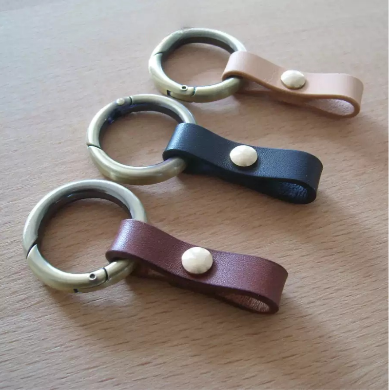 Genuine Cowhide Keychain with Copper Opening Ring